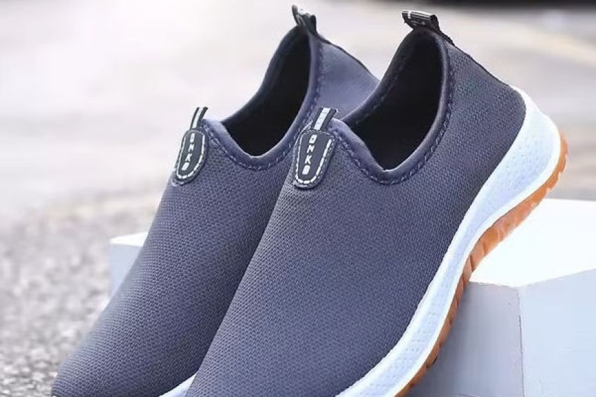 Mens Mesh Breathable Sports Shoes with Soft Sole2